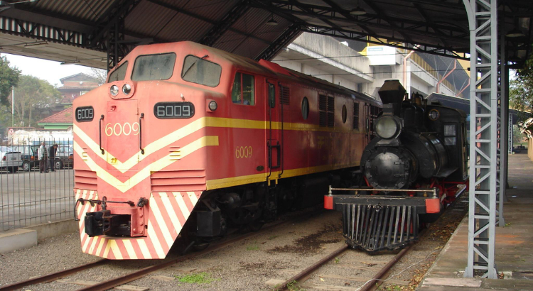 Antiga locomotiva que atendia o município | Foto de Ricardo Melo Araújo - imóveis em São Leopoldo