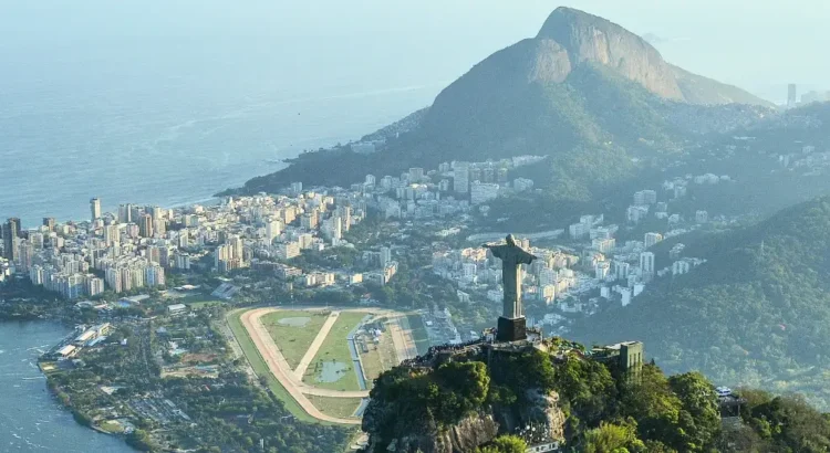 Foto de Raphael Nogueira na Unsplash | Aluguel de temporada no Rio de Janeiro: tenha mais rentabilidade com o Anfitrião Prime