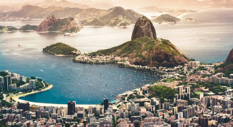 Foto: Agustin Diaz Gargiulo no Unsplash | Aluguel de temporada no Rio de Janeiro: tenha mais rentabilidade com o Anfitrião Prime
