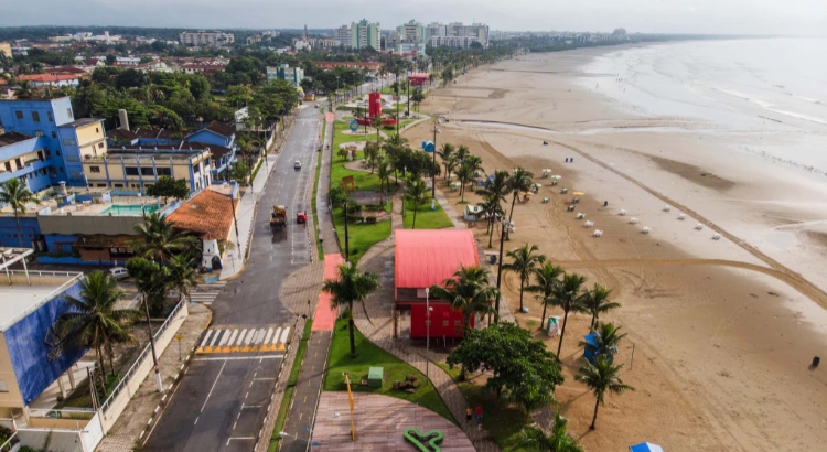 Foto: Rogério Cassimiro/MTur na Wikipedia de Bertioga 